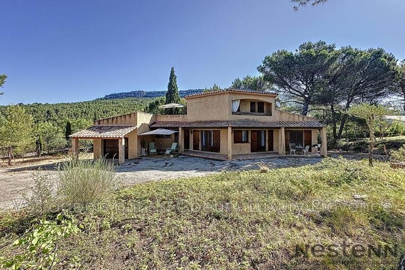Villa - 158 m² - 6 pièces