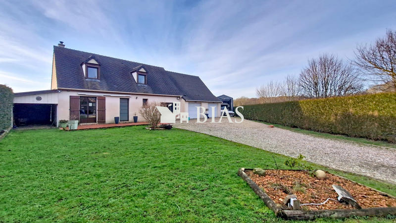 Maison traditionnelle - 109 m² - 4 pièces