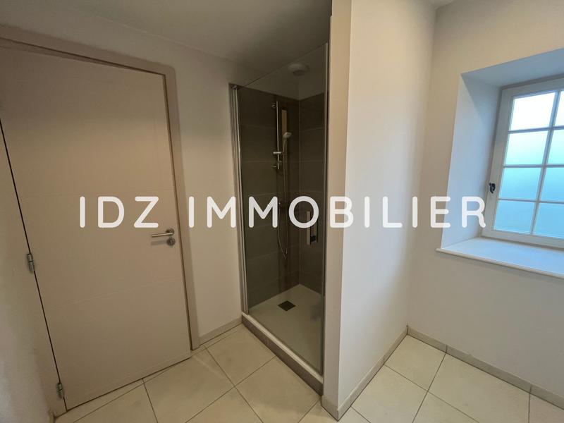 Appartement - 77 m² - 2 pièces