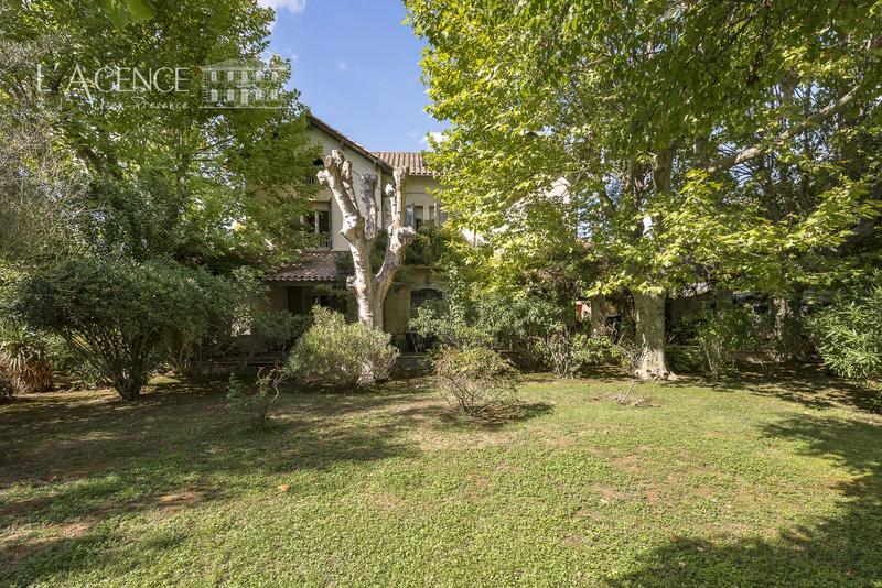 Maison - 291 m² - 6 pièces
