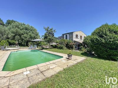 Maison - 166 m² - 4 pièces