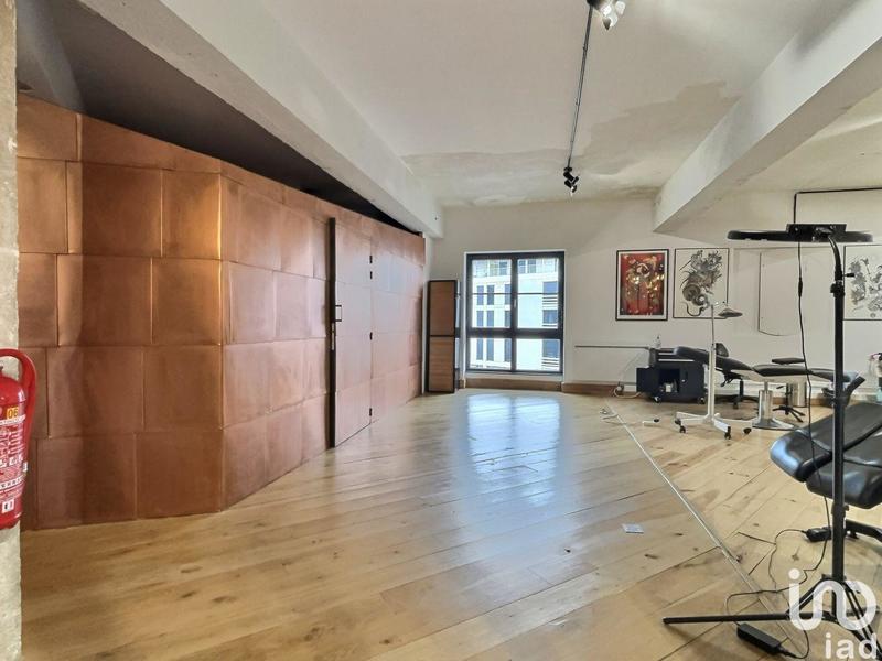 Local commercial - 217 m²