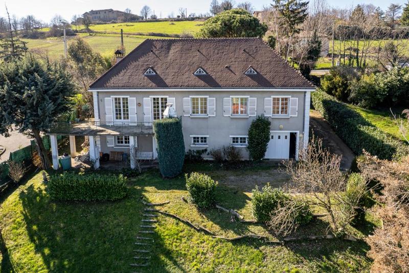 Maison - 140 m² - 5 pièces