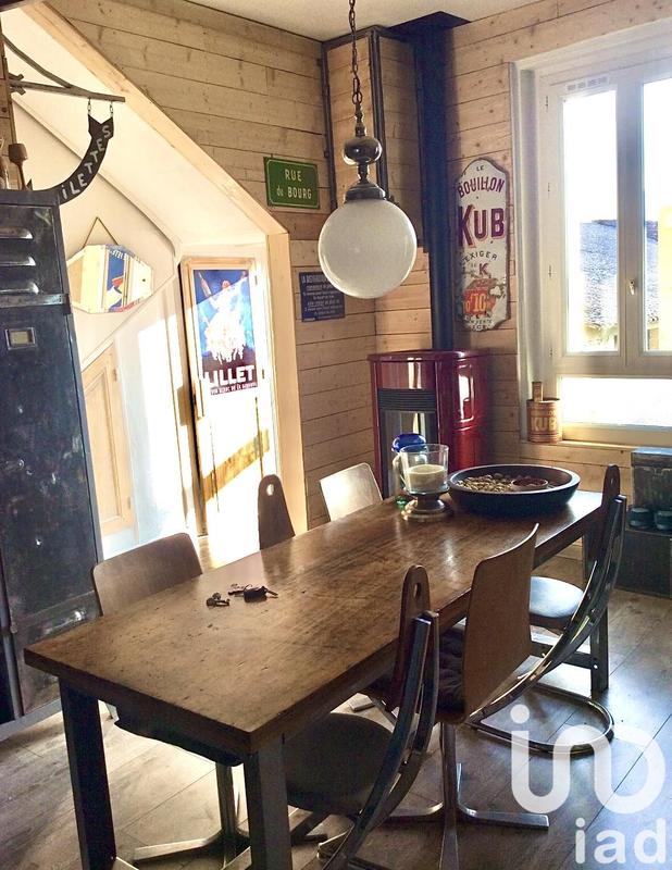 Maison - 229 m² - 10 pièces