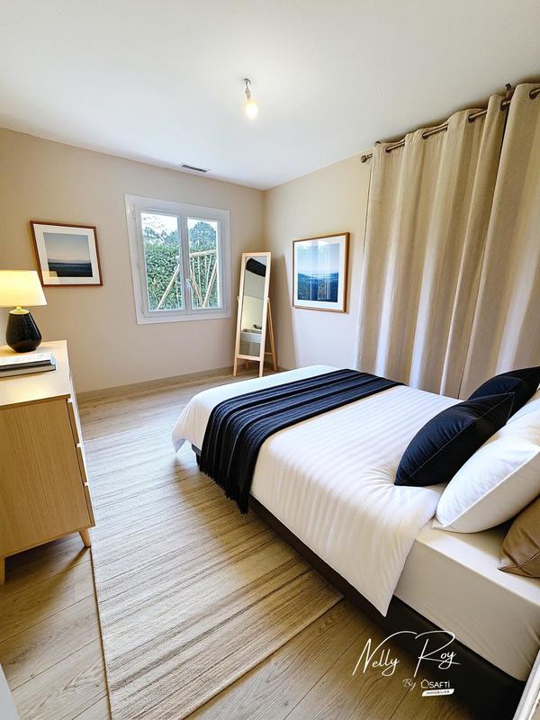 Maison - 163 m² - 6 pièces