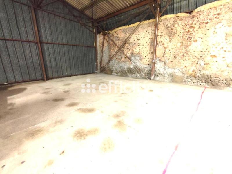 Bureau - 81 m² - 1 pièce