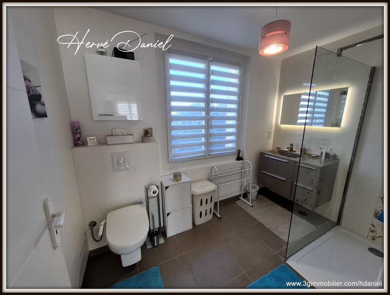 Maison traditionnelle - 120 m² - 5 pièces