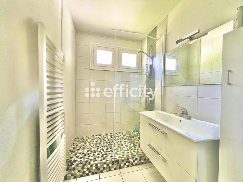 Maison - 140 m² - 7 pièces