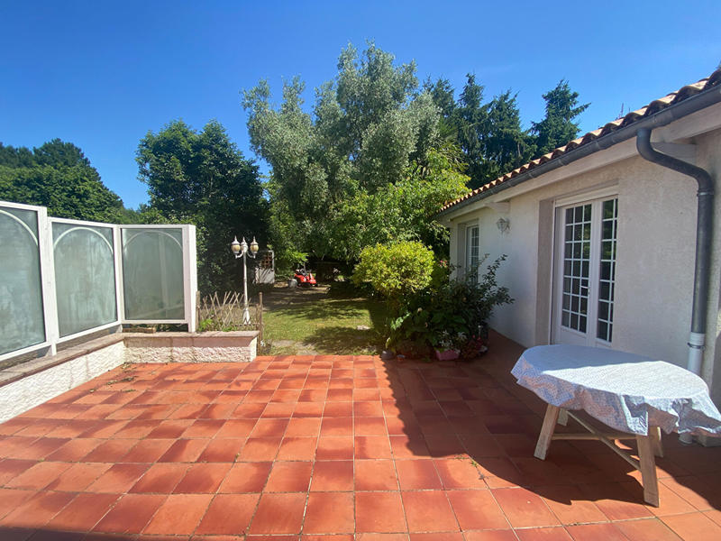 Maison - 213 m² - 7 pièces