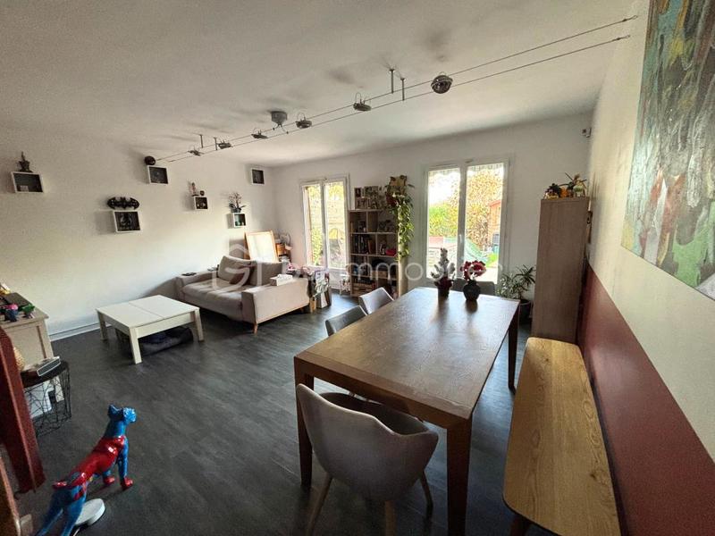 Maison traditionnelle - 84 m² - 4 pièces