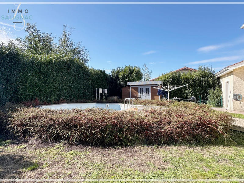 Maison - 140 m² - 5 pièces