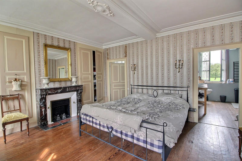 Demeure - 184 m² - 7 pièces