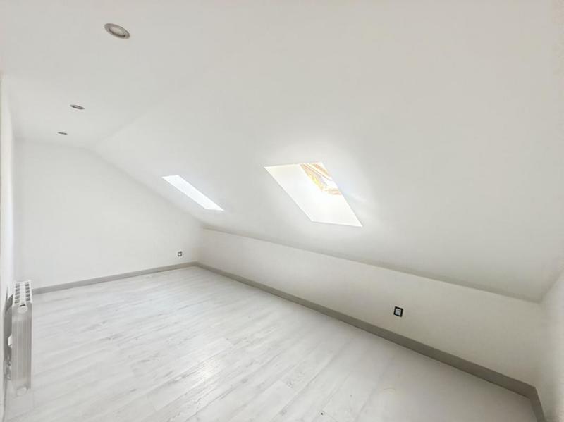 Maison - 83 m² - 5 pièces