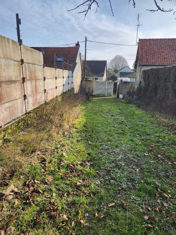 Terrain constructible - 597 m²