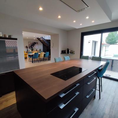 Maison - 243 m² - 7 pièces