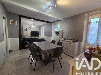 Maison de village - 80 m² - 4 pièces