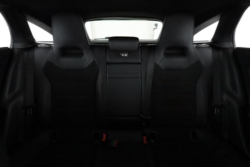 Mercedes Cla Shooting Brake 180 d Amg Line 7g-Dct 116 ch