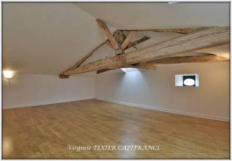 Maison en pierre - 168 m² - 6 pièces