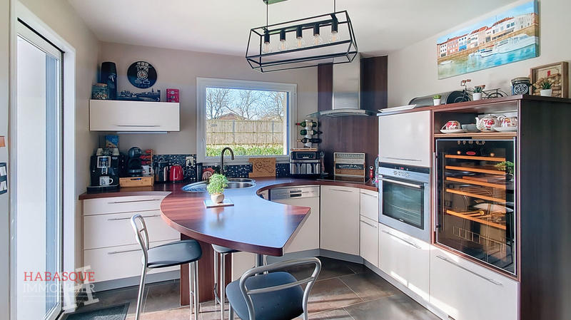 Maison - 136 m² - 5 pièces