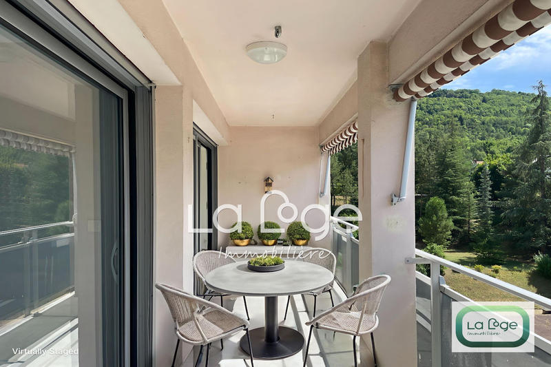 Appartement - 93 m² - 4 pièces