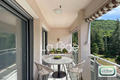 Appartement - 93 m² - 4 pièces