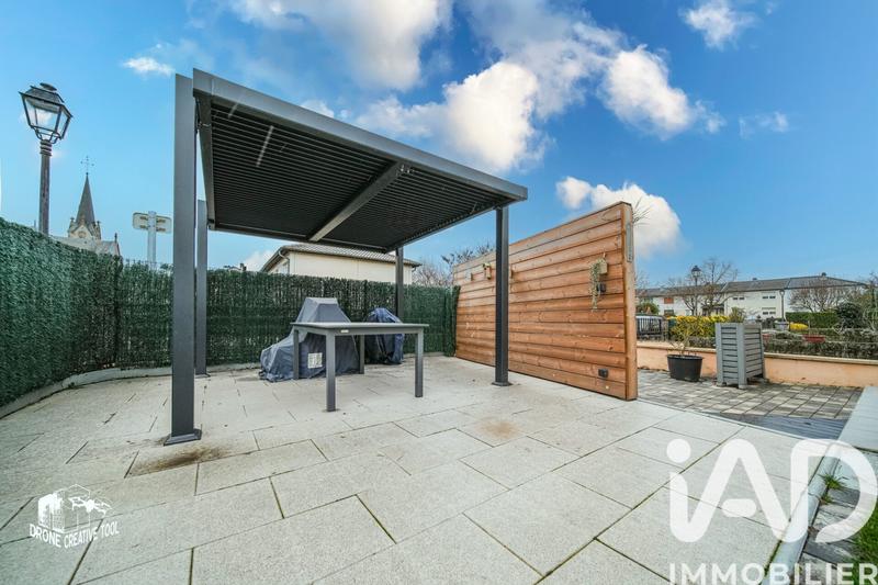 Maison - 90 m² - 4 pièces