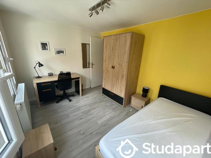 Chambre - 9 m² - 1 pièce