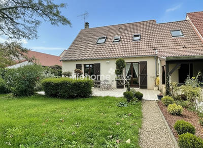 Maison traditionnelle - 95 m² - 6 pièces