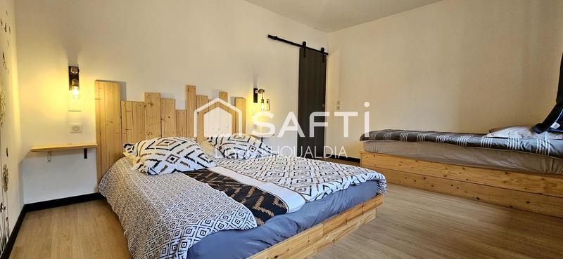 Maison - 251 m² - 7 pièces