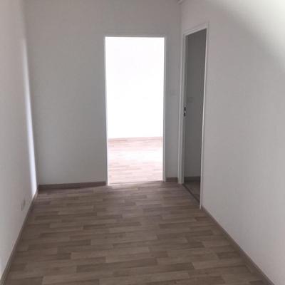 Appartement ancien - 85 m² - 3 pièces