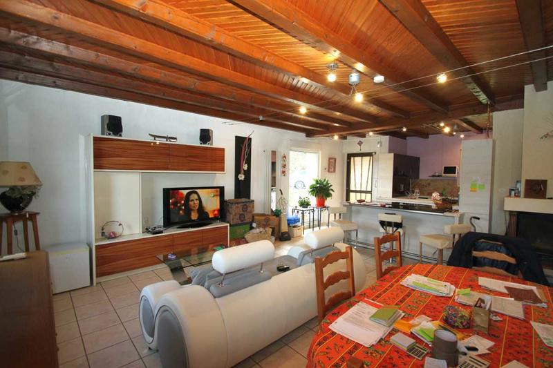 Demeure - 133 m² - 6 pièces