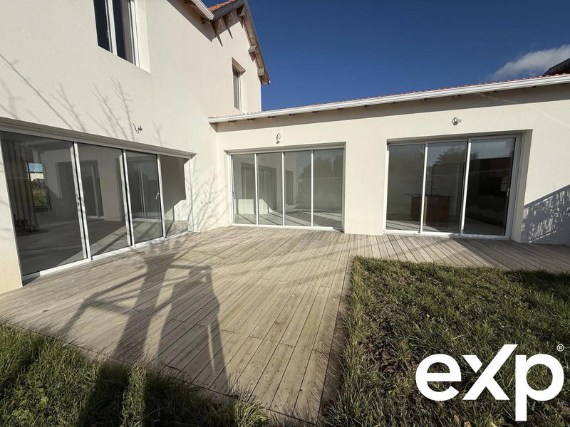 Maison - 153 m² - 6 pièces