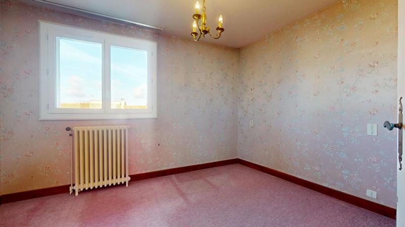 Maison - 102 m² - 4 pièces