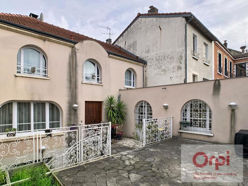 Maison - 169 m² - 4 pièces
