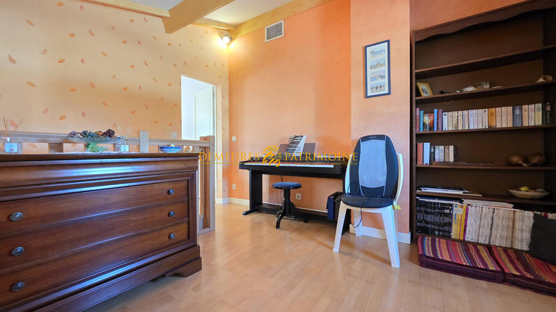 Maison - 175 m² - 6 pièces