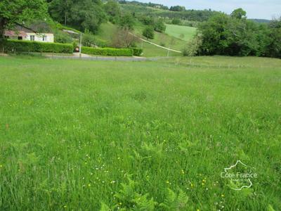 Terrain constructible - 2 399 m²