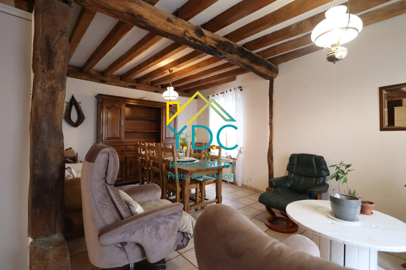 Maison - 204 m² - 12 pièces