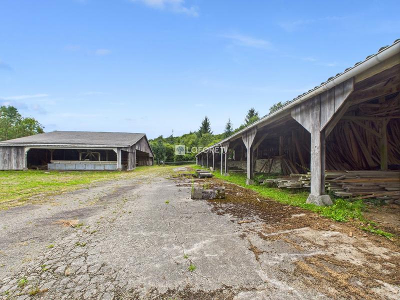 Maison traditionnelle - 165 m² - 8 pièces