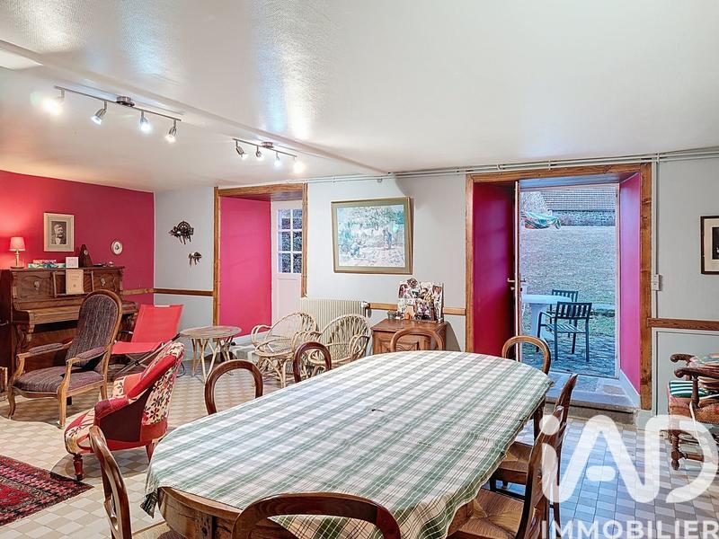 Maison - 335 m² - 13 pièces