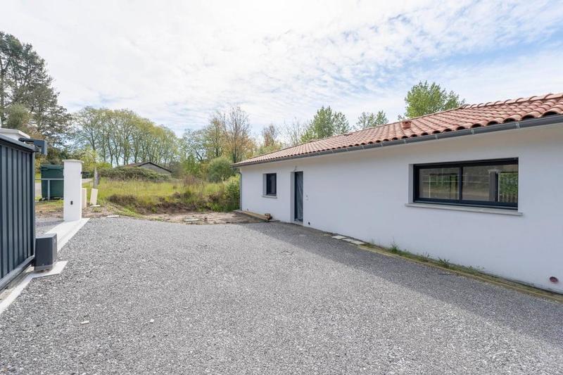 Maison - 111 m² - 4 pièces