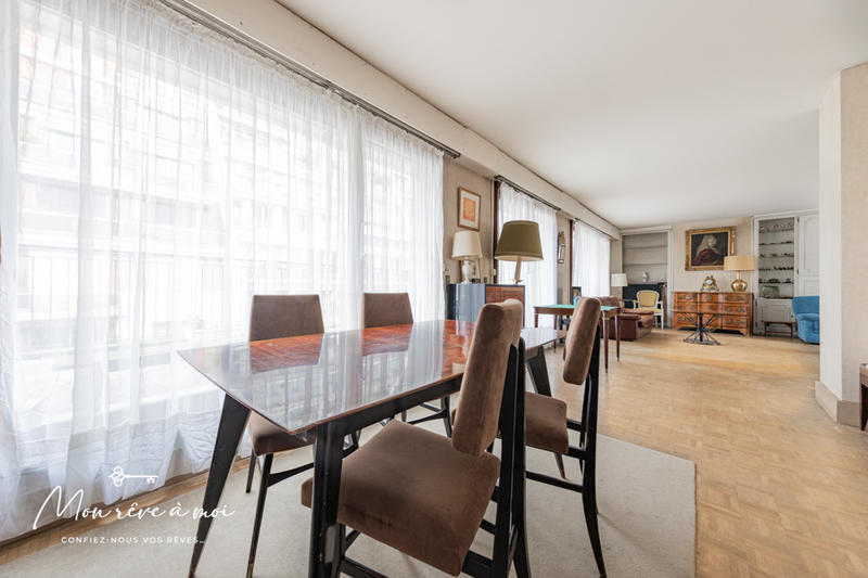 Appartement - 130 m² - 4 pièces