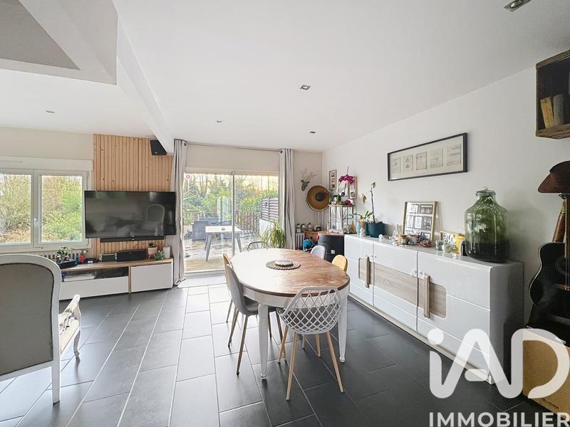 Maison - 88 m² - 4 pièces