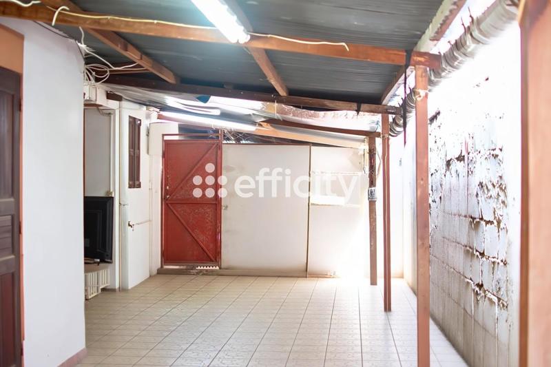 Maison - 69 m² - 6 pièces