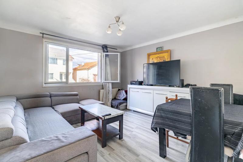 Maison - 60 m² - 4 pièces