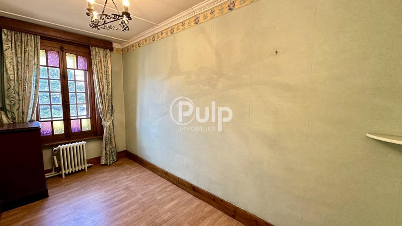 Maison de ville - 121 m² - 9 pièces