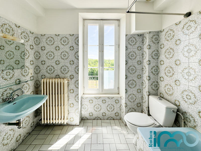 Maison ancienne - 175 m² - 8 pièces