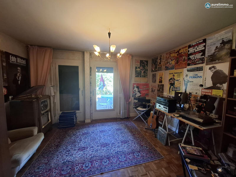 Maison - 200 m² - 7 pièces