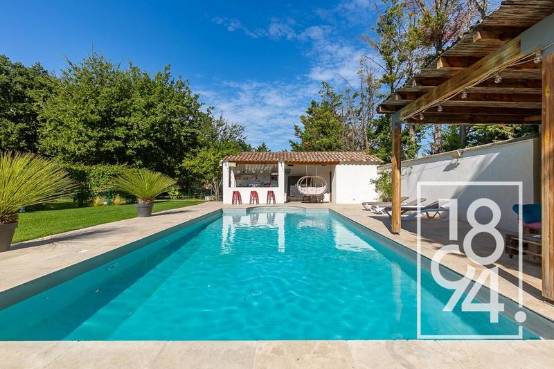 Villa - 230 m² - 6 pièces