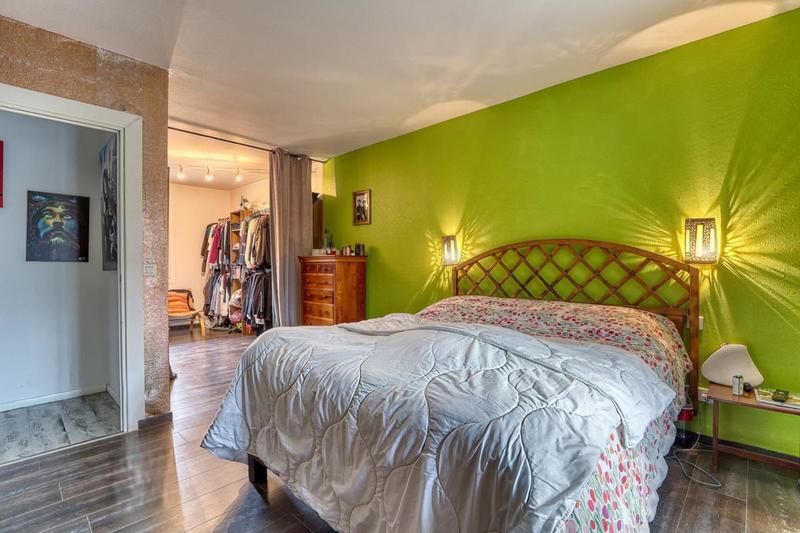 Maison - 265 m² - 10 pièces