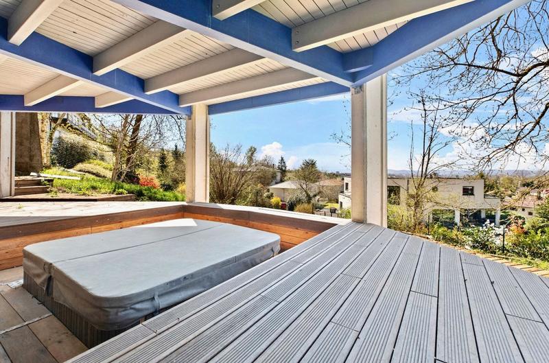 Maison - 464 m² - 14 pièces